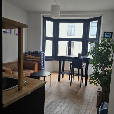 Den Gulden Hoorn Apartment Антверпен Екстериор снимка